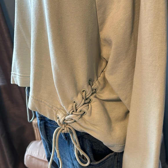 Nike sweatshirt - Picture 2 of 5